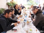 ΚΑΣΤΑΝΙΤΣΑ ΣΤΗΝ ΤΑΒΕΡΝΑ.